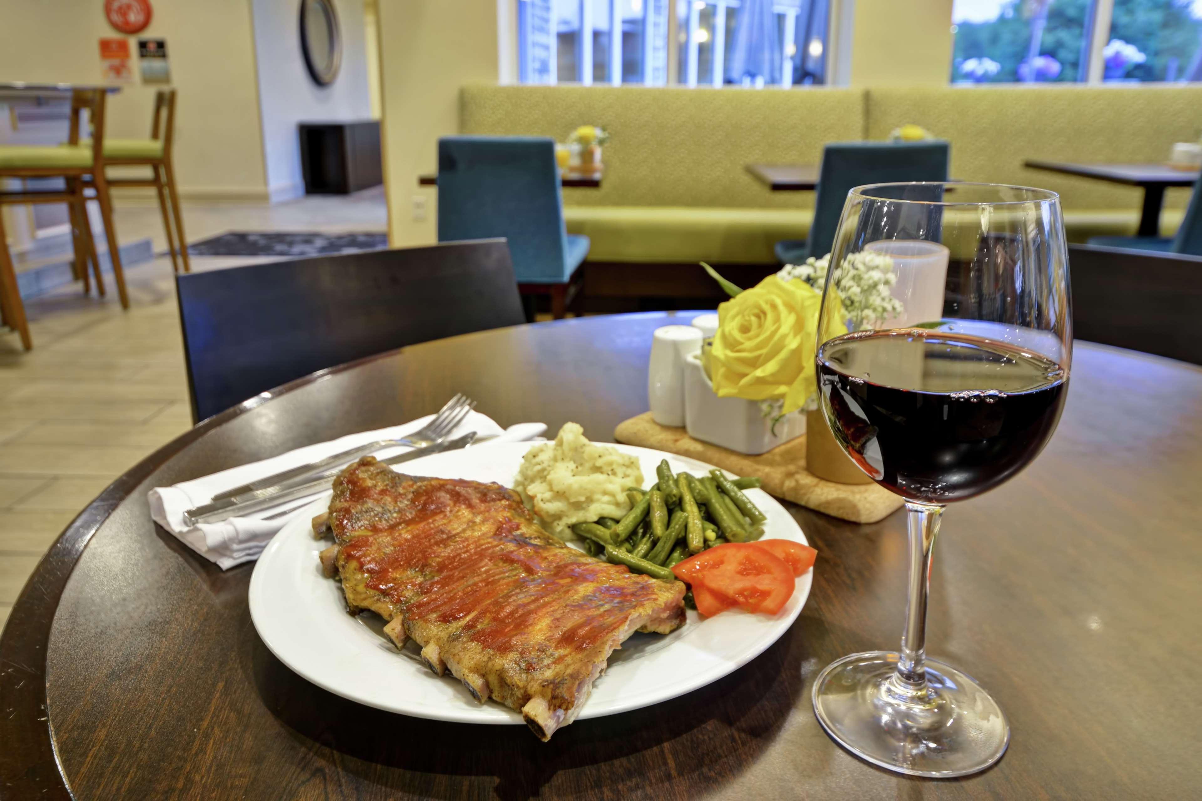 Hilton Garden Inn Fort Collins Eksteriør bilde