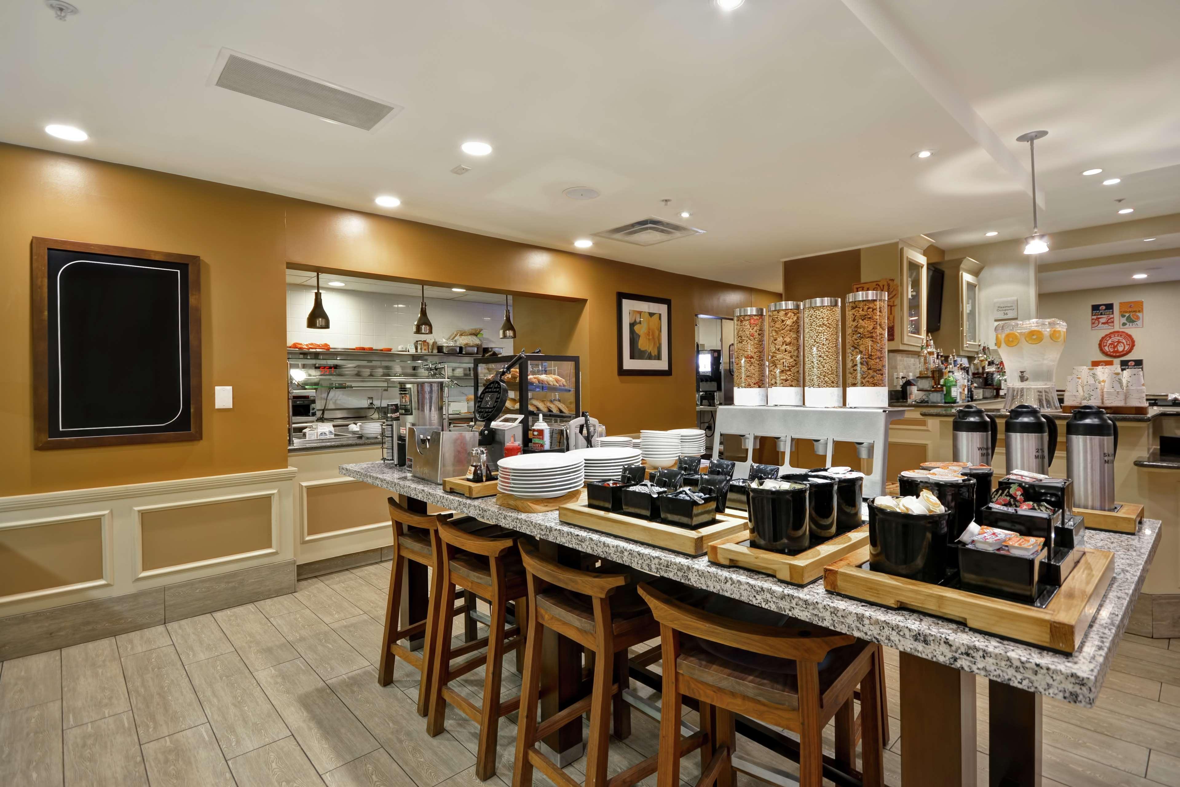 Hilton Garden Inn Fort Collins Eksteriør bilde